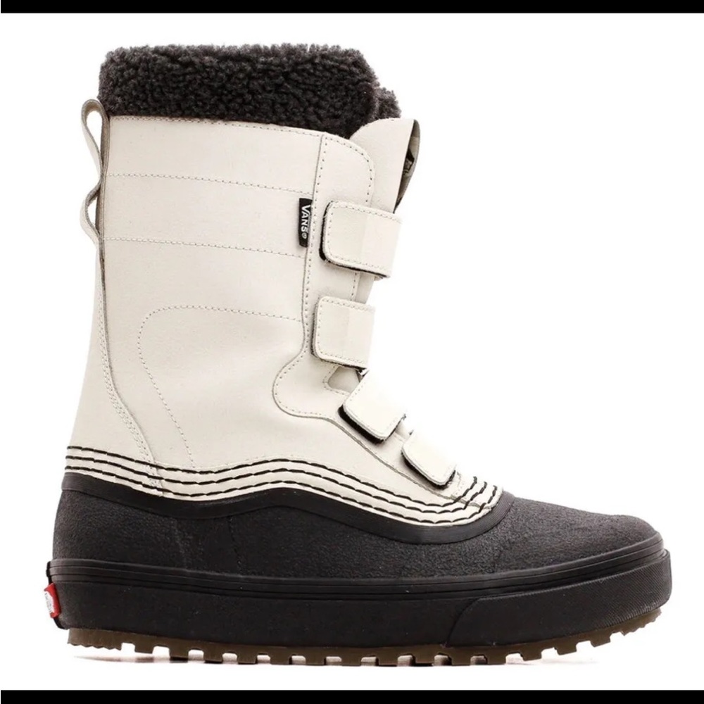 VANS Black STANDARD V SNOW MTE ALL WEATHER BOOTS New Mens 8 NWT - Picture 2 of 4